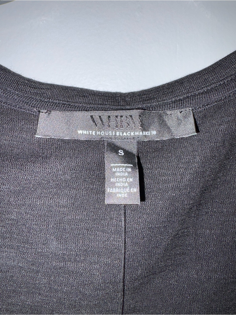 WHBM Ruffle V-Neck Sleeveless tee - Picture 2 of 4